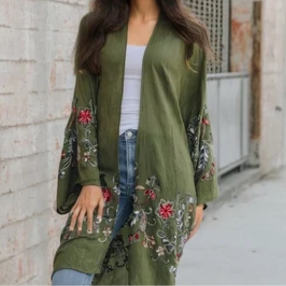Floral Embroidered Kimono / Cardigan / Duster  P2P 24” L 38” New Boutique - Picture 13 of 14